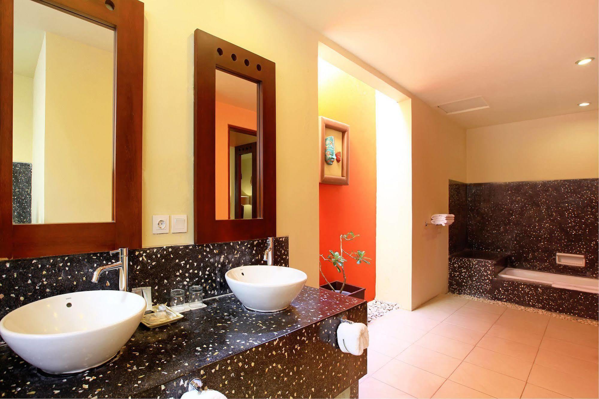 Mutiara Jimbaran Villas Kuta Selatan Dış mekan fotoğraf